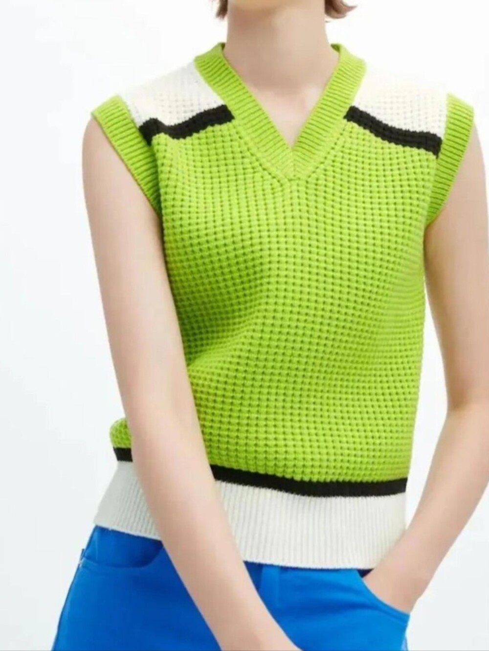 Sleeveless V‑Neck Knit Vest in Lime Green and White